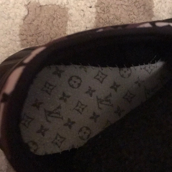 Lv men’s sneakers - Picture 5 of 7